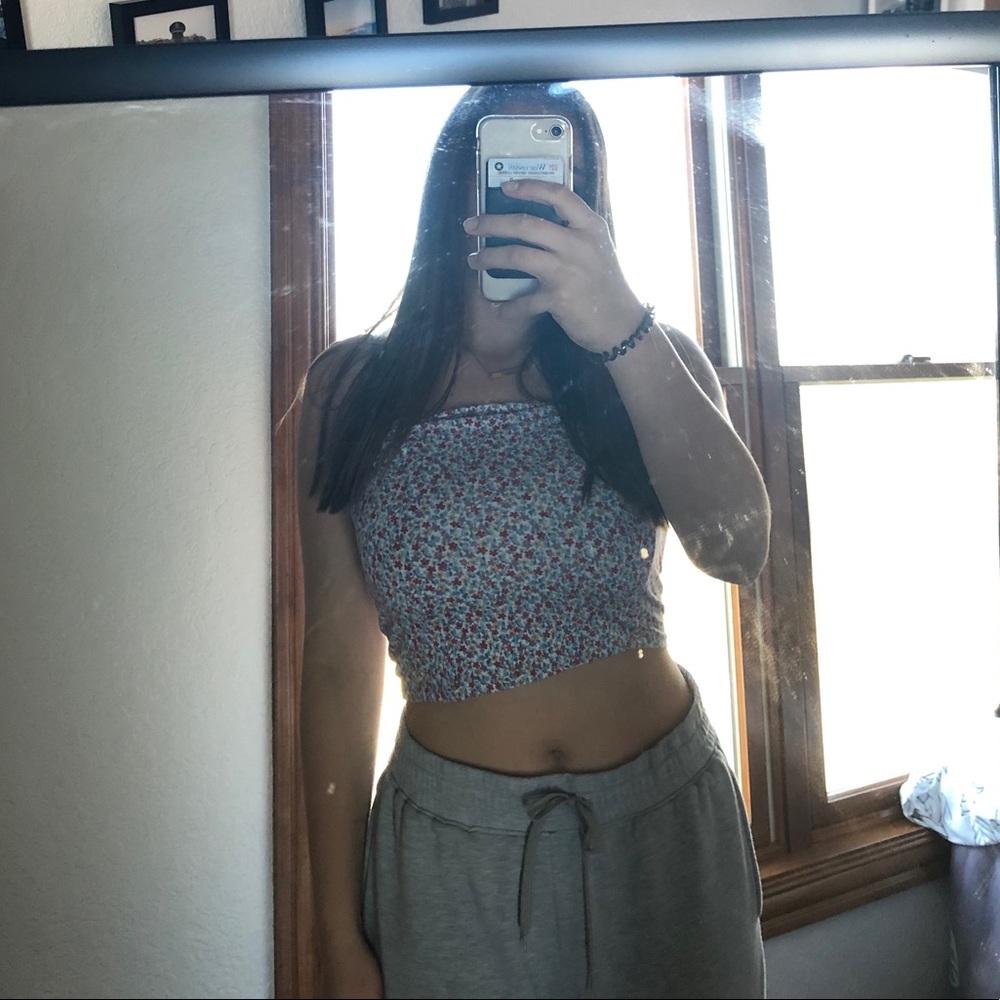 Meet your Posher, Elena